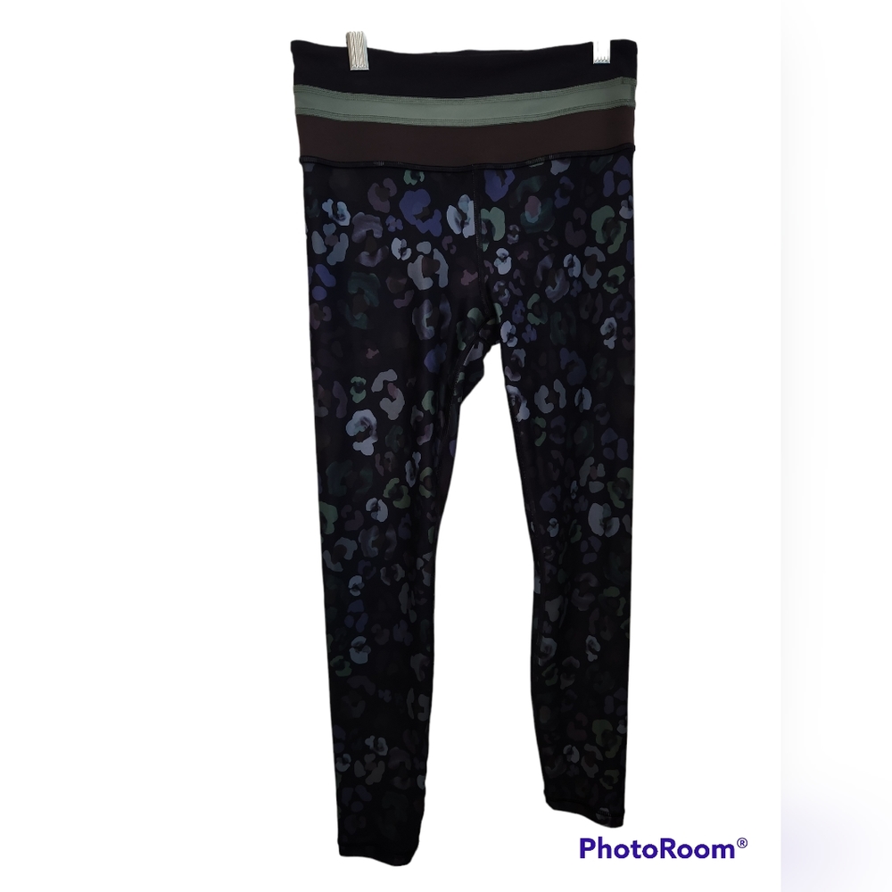 Athleta Elation 7/8 Tight Blue/Green Animal Print Size S
